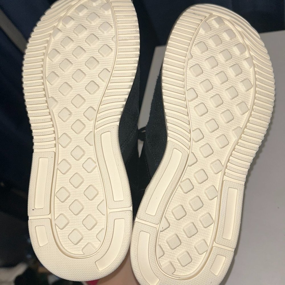 Everlane Sneakers